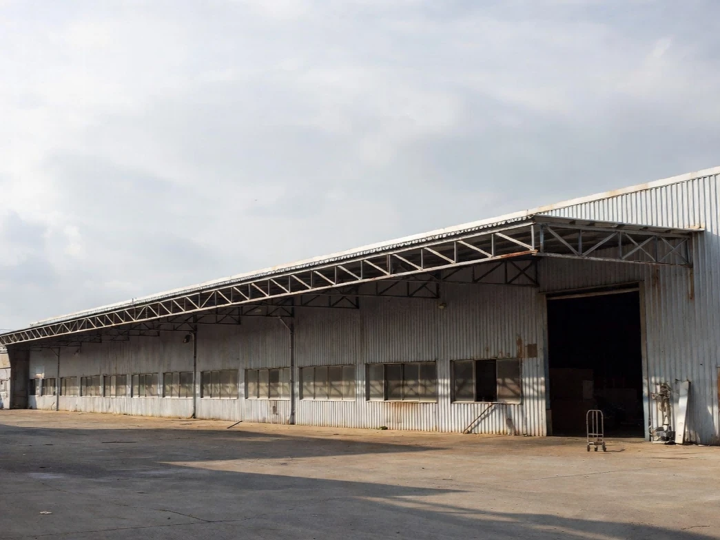 A typical bonded warehouse where non-compliant shipments are often held for weeks. A typical bonded warehouse where non-compliant shipments are often held for weeks.
